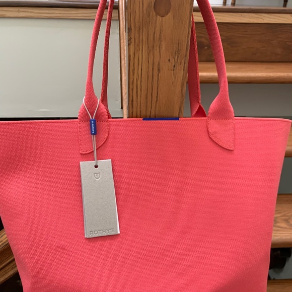 Rothy’s NWT Lightweight Tote in Ruby Grapefruit - Picture 4 of 6